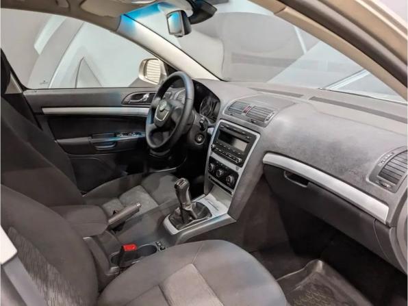 Skoda Octavia II (A5) Рестайлинг с пробегом 2011 года, цена 545 000 рублей, 300000 км, универсал, Автокод Объявления