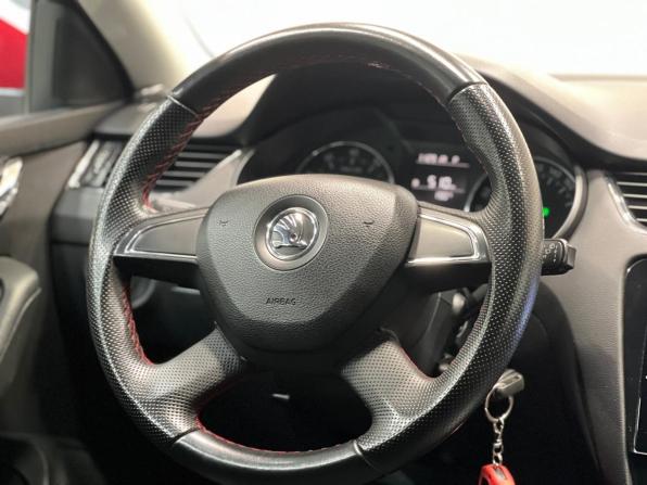 Skoda Octavia III (A7) с пробегом 2014 года, цена 950 000 рублей, 206000 км, универсал, Автокод Объявления