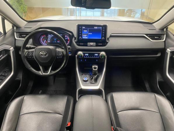 Toyota RAV4 V (XA50) с пробегом 2021 года, цена 3 650 000 рублей, 122800 км, внедорожник, Автокод Объявления
