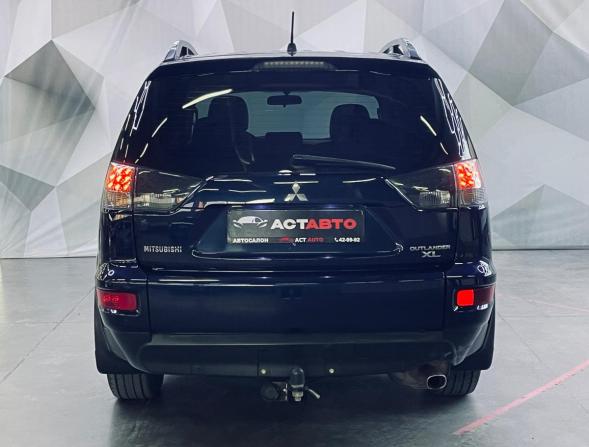 Mitsubishi Outlander II Рестайлинг с пробегом 2011 года, цена 1 000 000 рублей, 199000 км, внедорожник, Автокод Объявления