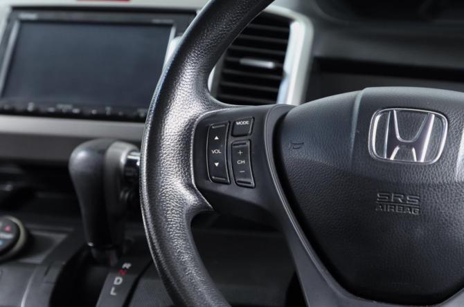 Honda Freed I Рестайлинг с пробегом 2014 года, цена 1 299 000 рублей, 64700 км, компактвэн, Автокод Объявления