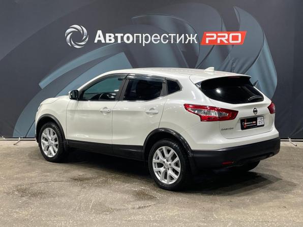 Nissan Qashqai II с пробегом 2017 года, цена 1 850 000 рублей, 104894 км, внедорожник, Автокод Объявления