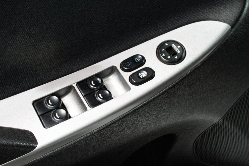 Hyundai Solaris I Рестайлинг Сургут  - изображение 8
