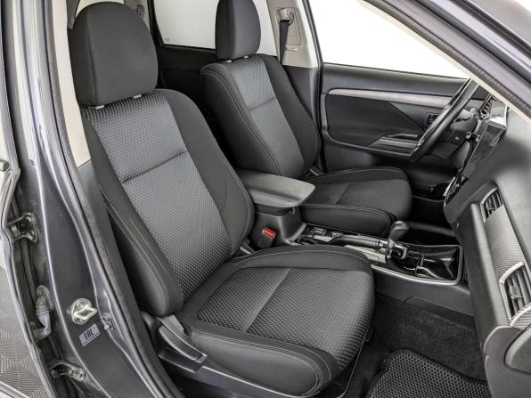 Mitsubishi Outlander III Рестайлинг 2 с пробегом 2018 года, цена 1 825 000 рублей, 156155 км, внедорожник, Автокод Объявления