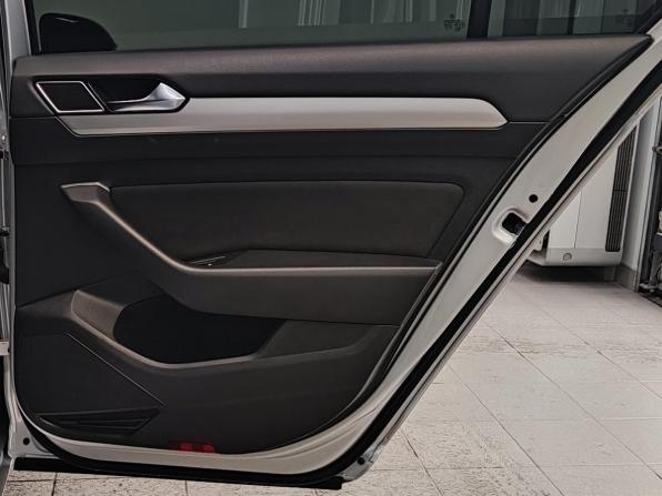 Volkswagen Passat B8 с пробегом 2015 года, цена 1 800 000 рублей, 134010 км, седан, Автокод Объявления