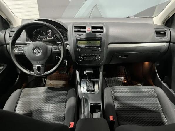 Volkswagen Jetta V с пробегом 2010 года, цена 620 000 рублей, 181652 км, седан, Автокод Объявления
