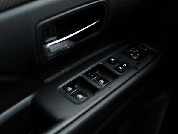 Mitsubishi Outlander III Рестайлинг 3 с пробегом 2018 года, цена 1 755 000 рублей, 100777 км, внедорожник, Автокод Объявления