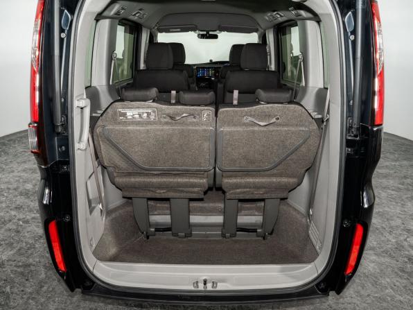 Honda Stepwgn V с пробегом 2015 года, цена 1 600 500 рублей, 114429 км, минивэн, Автокод Объявления