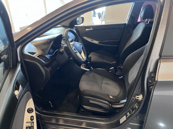Hyundai Solaris I с пробегом 2012 года, цена 476 000 рублей, 318022 км, седан, Автокод Объявления
