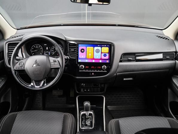 Mitsubishi Outlander III Рестайлинг 3 с пробегом 2021 года, цена 2 800 000 рублей, 35993 км, внедорожник, Автокод Объявления