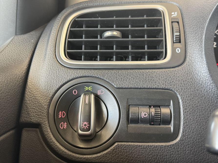 Volkswagen Polo V Псков  - изображение 17