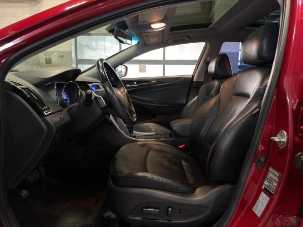 Hyundai Sonata VI (YF) с пробегом 2011 года, цена 949 000 рублей, 213136 км, седан, Автокод Объявления