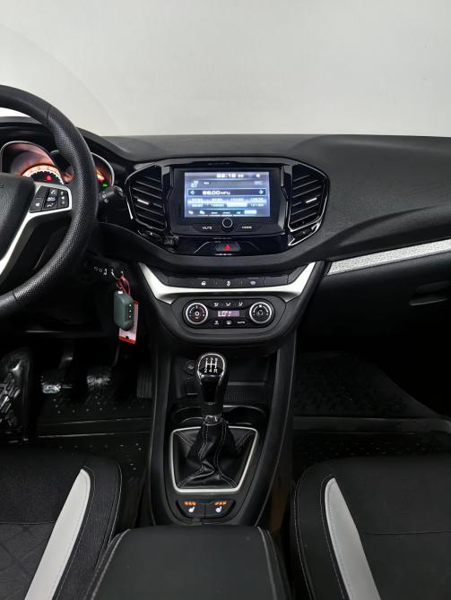 Lada (ВАЗ) Vesta I Москва  - изображение 12
