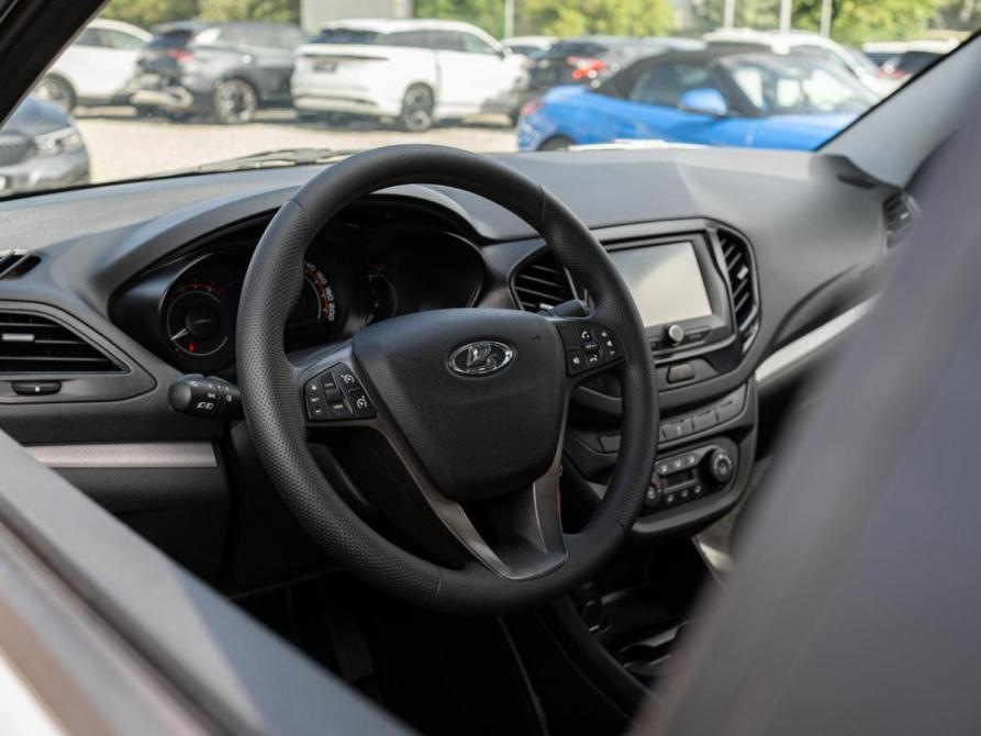 Lada (ВАЗ) Vesta I Сочи  - изображение 12