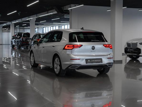 Volkswagen Golf VIII с пробегом 2020 года, цена 2 990 000 рублей, 76861 км, хэтчбек, Автокод Объявления