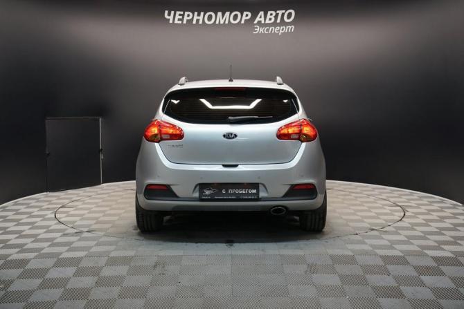 Kia Ceed II с пробегом 2012 года, цена 1 150 000 рублей, 167829 км, хэтчбек, Автокод Объявления