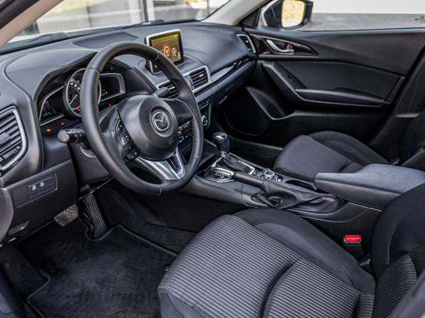 Mazda 3 III (BM) с пробегом 2016 года, цена 1 612 500 рублей, 73354 км, седан, Автокод Объявления
