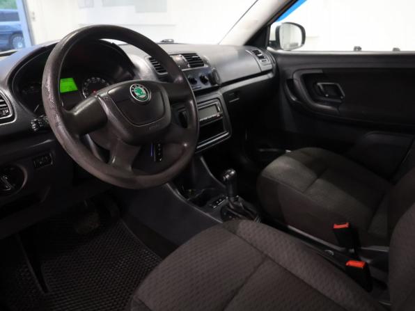 Skoda Fabia II Рестайлинг с пробегом 2012 года, цена 479 000 рублей, 311171 км, хэтчбек, Автокод Объявления