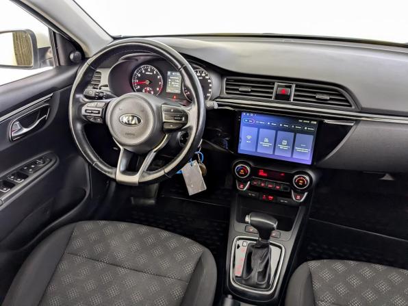 Kia Rio IV с пробегом 2017 года, цена 1 470 000 рублей, 71225 км, седан, Автокод Объявления
