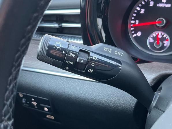 Kia K5 III с пробегом 2021 года, цена 2 390 000 рублей, 113519 км, седан, Автокод Объявления