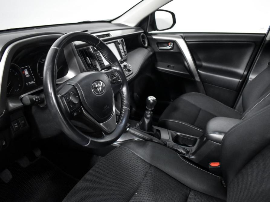 Toyota RAV4 IV (XA40) Рестайлинг Санкт-Петербург  - изображение 10