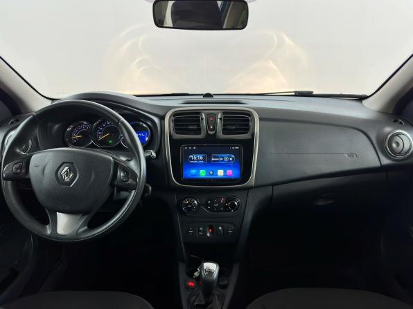 Renault Sandero II с пробегом 2015 года, цена 865 000 рублей, 104146 км, хэтчбек, Автокод Объявления