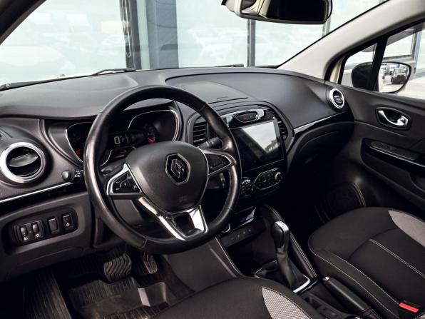 Renault Kaptur I Рестайлинг с пробегом 2020 года, цена 1 538 000 рублей, 134630 км, внедорожник, Автокод Объявления