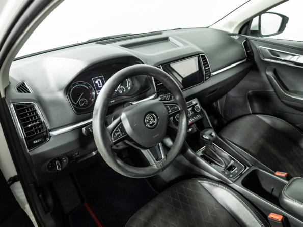 Skoda Karoq I с пробегом 2020 года, цена 2 349 700 рублей, 90311 км, внедорожник, Автокод Объявления