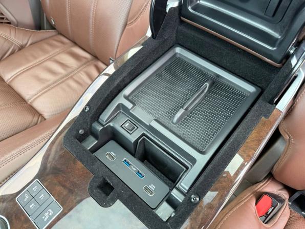 Land Rover Range Rover IV с пробегом 2017 года, цена 3 655 000 рублей, 241410 км, внедорожник, Автокод Объявления