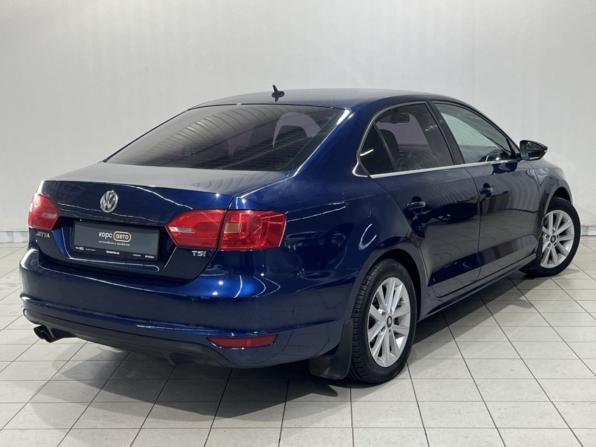 Volkswagen Jetta VI с пробегом 2013 года, цена 800 000 рублей, 234620 км, седан, Автокод Объявления