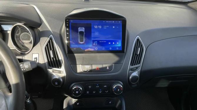 Hyundai ix35 I Рестайлинг с пробегом 2014 года, цена 1 400 000 рублей, 131000 км, внедорожник, Автокод Объявления