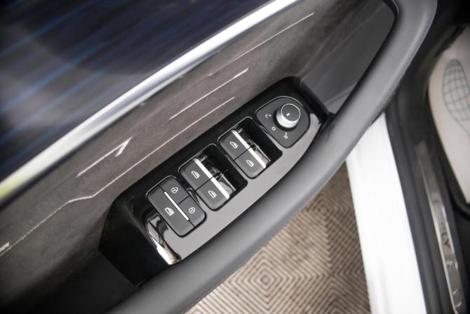 Geely Monjaro I с пробегом 2024 года, цена 4 150 000 рублей, 2040 км, внедорожник, Автокод Объявления