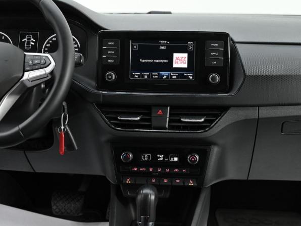 Volkswagen Polo VI с пробегом 2021 года, цена 939 000 рублей, 59787 км, лифтбек, Автокод Объявления
