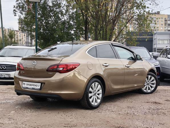Opel Astra J Рестайлинг с пробегом 2013 года, цена 559 000 рублей, 288910 км, седан, Автокод Объявления