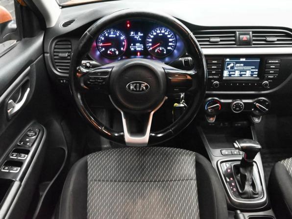 Kia Rio IV с пробегом 2017 года, цена 1 240 000 рублей, 195979 км, седан, Автокод Объявления
