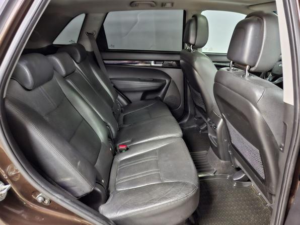 Kia Sorento II Рестайлинг с пробегом 2013 года, цена 1 552 000 рублей, 239668 км, внедорожник, Автокод Объявления