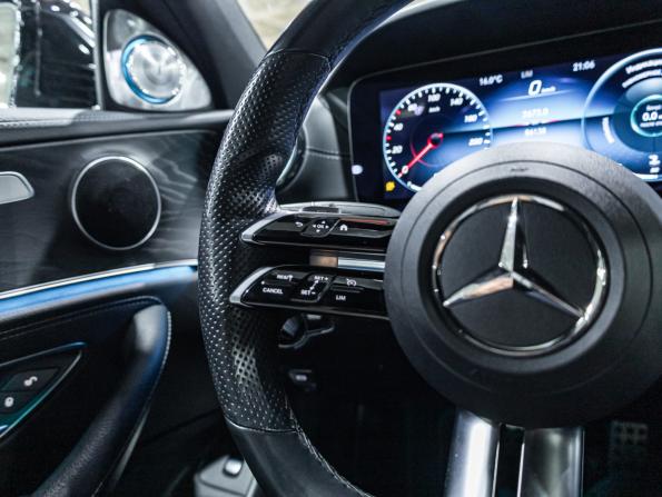 Mercedes-Benz E-Класс V (W213 S213 C238) Рестайлинг с пробегом 2021 года, цена 3 999 700 рублей, 86137 км, седан, Автокод Объявления