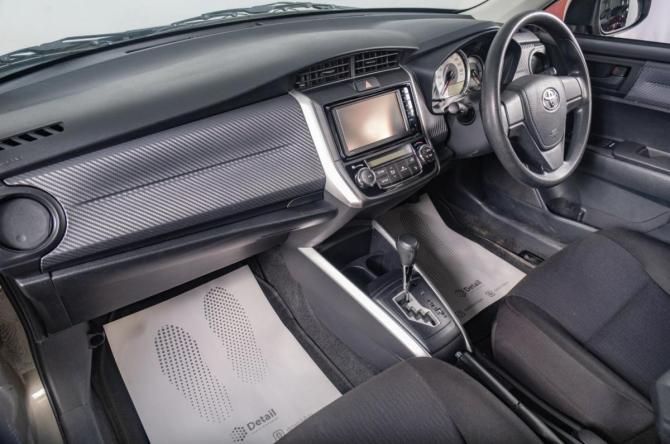 Toyota Corolla XI (E160 E170 E180) с пробегом 2015 года, цена 1 299 000 рублей, 45000 км, универсал, Автокод Объявления