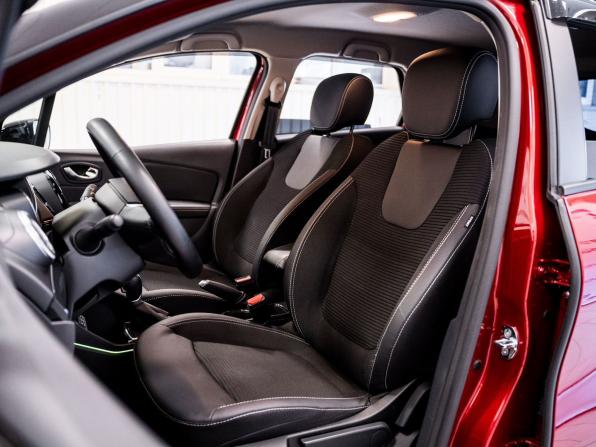 Renault Kaptur I Рестайлинг с пробегом 2021 года, цена 1 777 000 рублей, 60972 км, внедорожник, Автокод Объявления