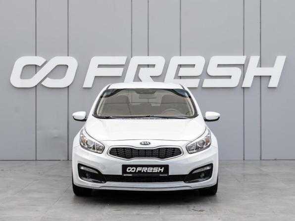 Kia Ceed II Рестайлинг с пробегом 2018 года, цена 1 410 000 рублей, 140287 км, хэтчбек, Автокод Объявления
