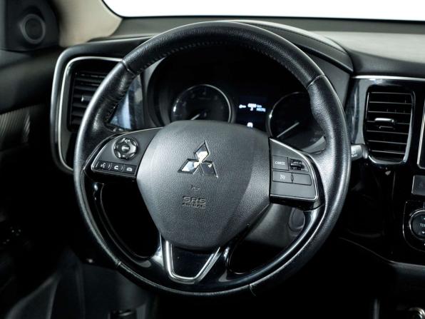 Mitsubishi Outlander III Рестайлинг 2 с пробегом 2018 года, цена 1 798 000 рублей, 173278 км, внедорожник, Автокод Объявления