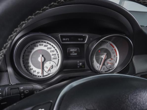 Mercedes-Benz GLA I (X156) с пробегом 2015 года, цена 1 700 000 рублей, 123582 км, внедорожник, Автокод Объявления