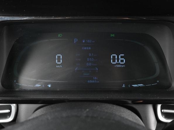 Hyundai Elantra VII (CN7) Рестайлинг с пробегом 2023 года, цена 2 149 000 рублей, 68661 км, седан, Автокод Объявления