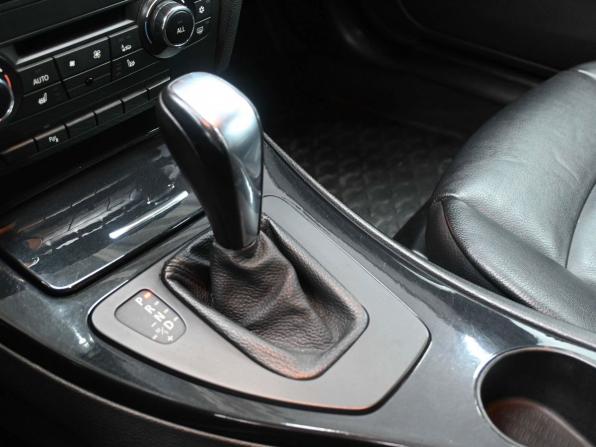 BMW 3 серии V (E90/E91/E92/E93) Рестайлинг с пробегом 2010 года, цена 2 169 900 рублей, 141000 км, кабриолет, Автокод Объявления