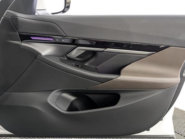 BMW 5 серии VII (G30/G31/G38) Рестайлинг с пробегом 2023 года, цена 6 650 000 рублей, 22065 км, седан, Автокод Объявления