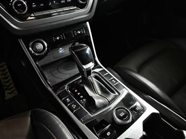 SsangYong Korando IV с пробегом 2020 года, цена 2 455 000 рублей, 102203 км, внедорожник, Автокод Объявления