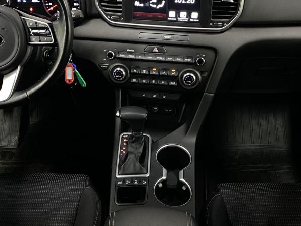 Kia Sportage IV Рестайлинг с пробегом 2021 года, цена 2 589 000 рублей, 43519 км, внедорожник, Автокод Объявления