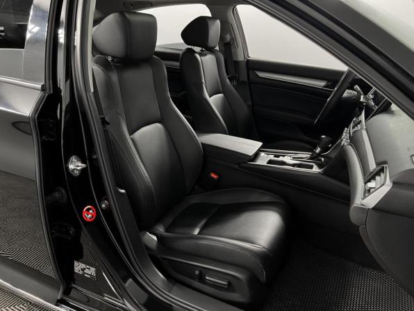 Honda Accord X Рестайлинг с пробегом 2022 года, цена 2 729 900 рублей, 48288 км, седан, Автокод Объявления