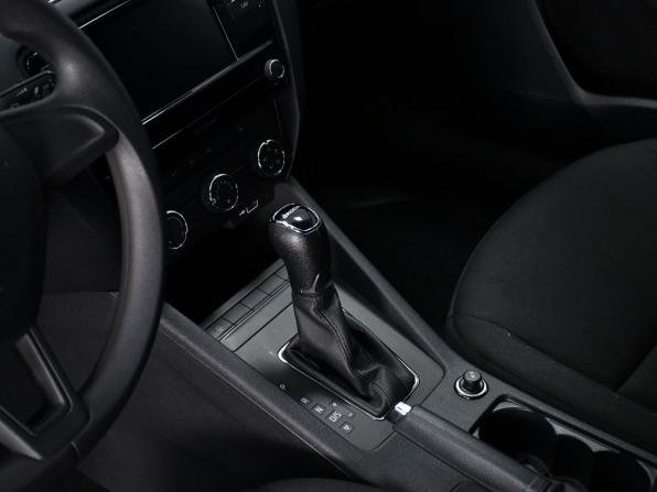 Skoda Octavia III (A7) Рестайлинг с пробегом 2020 года, цена 1 757 000 рублей, 78120 км, лифтбек, Автокод Объявления