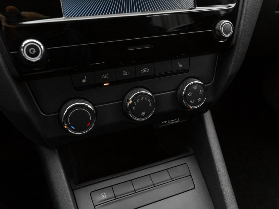 Skoda Octavia III (A7) Рестайлинг Москва  - изображение 19